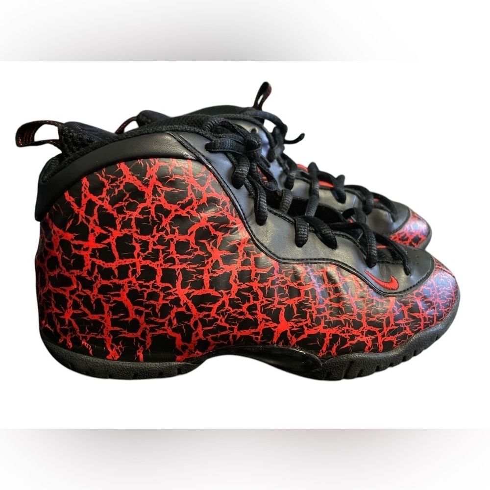 NIKE Little Posite One Lava Kids Foamposite Sneakers